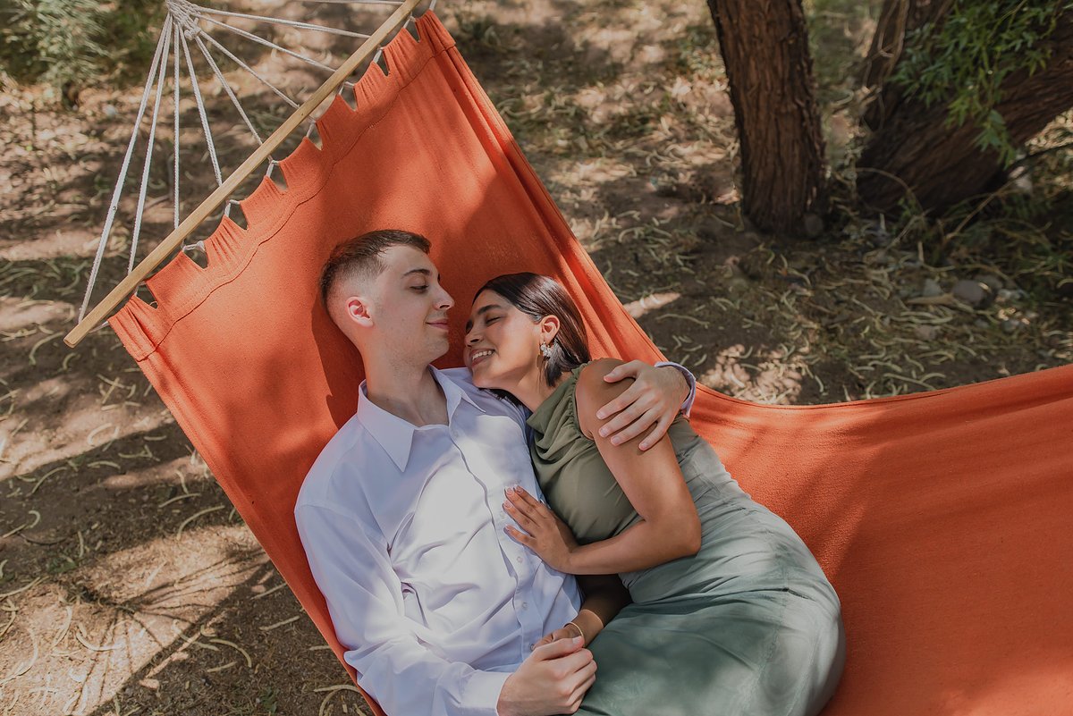 Pareja   23